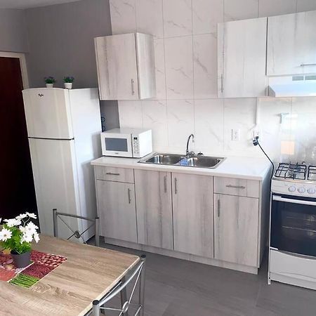 Cozy 1-Bedroom Apartment Close To City Center Willemstad Luaran gambar