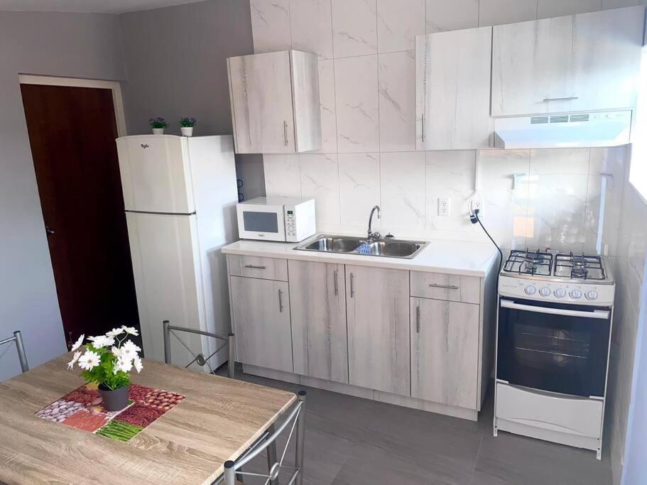 Cozy 1-Bedroom Apartment Close To City Center Willemstad Luaran gambar